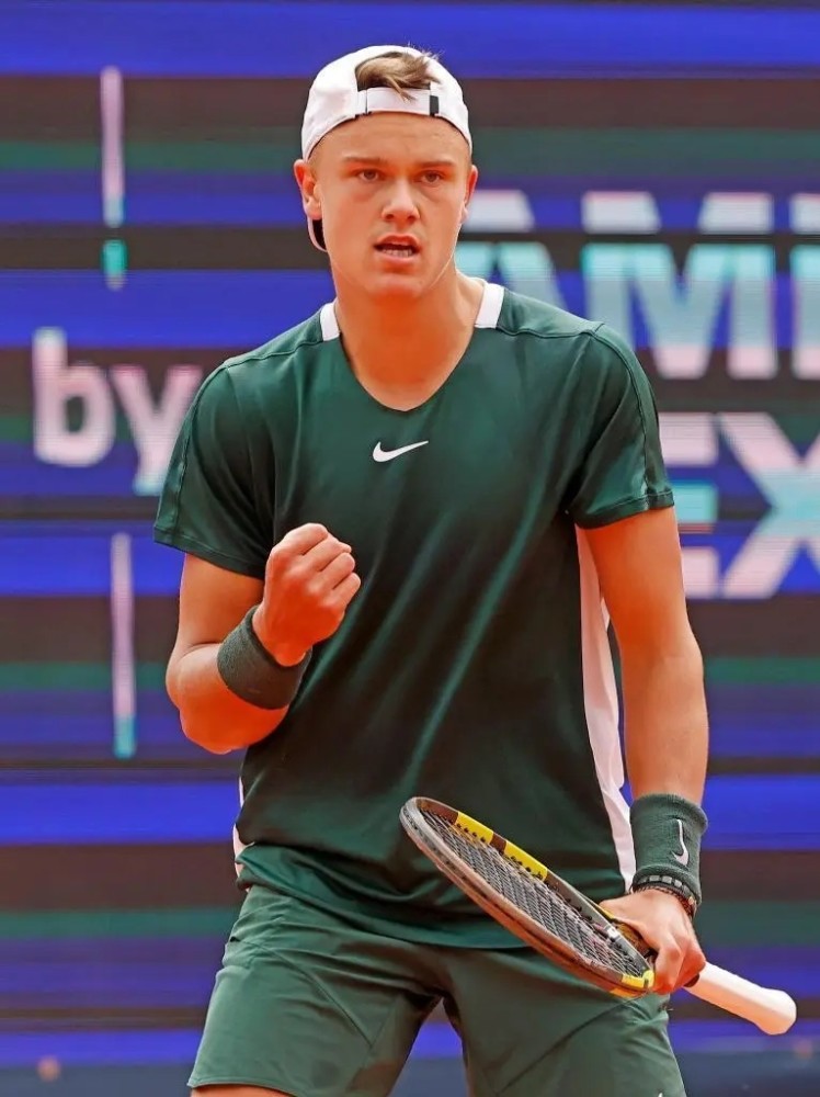 宫夺队史唯 宫夺队史唯